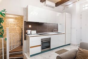 Chic Comfy 1BR Maisonette Valletta Area