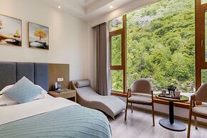 Lixian Bipeng Shiguang Hot Spring Hotel