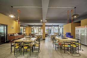 Lixian Bipeng Shiguang Hot Spring Hotel