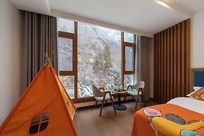 Lixian Bipeng Shiguang Hot Spring Hotel