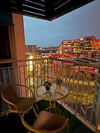 Deluxe Apartment Balcony with Seaview
