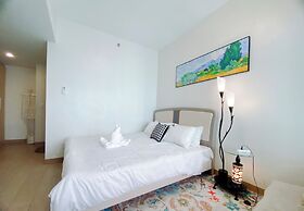 Deluxe Apartment Balcony with Seaview