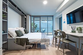Modern Waterfront Studio Balcony&Parking