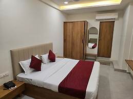 GAJRAJ HOTEL