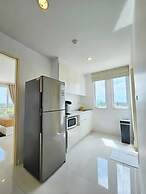 Modern 2-bedroom Condo With Ocean and Pool Views in Cha-am