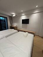 611 Hotel