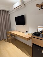 611 Hotel