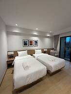 611 Hotel