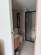 611 Hotel