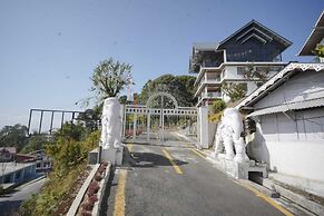 Longitude Homestay