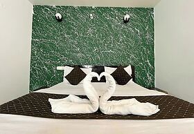 Hotel The Mountain Pine Nainital