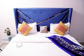 Fortune Home Service Apartment  D-198