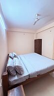 Cozy Den Hotel