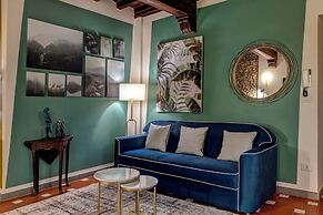 Agnese Apartment by Mamo Florence