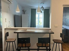 Ston Heritage Apartment With City View