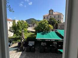 Ston Heritage Apartment With City View