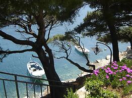 Josip Blue Horizon Apartments