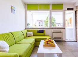 Artsea Apartment
