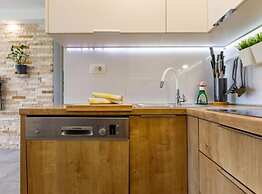 Artsea Apartment