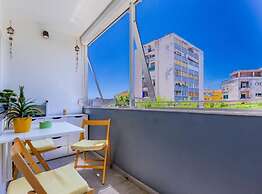 Artsea Apartment