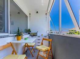 Artsea Apartment