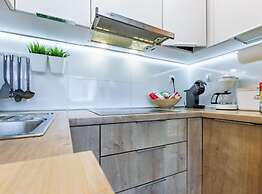 Artsea Apartment
