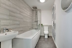 Watch Tower Apartment by Week2Week