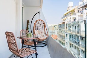 Beach Daze 1-BR Apt By Finikoudes Beach