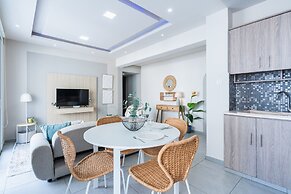 Beach Daze 1-BR Apt By Finikoudes Beach