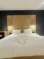 Riviera Hotel & Resort