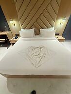 Riviera Hotel & Resort