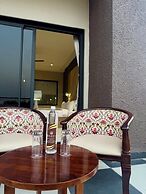 Riviera Hotel & Resort