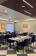 Riviera Hotel & Resort