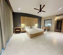 Riviera Hotel & Resort