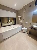 Riviera Hotel & Resort