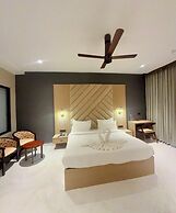 Riviera Hotel & Resort