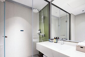 Fragrant Hill Empark Hotel