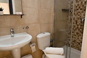 Cozy Ensuite Rooms