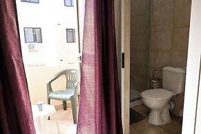 Cozy Ensuite Rooms