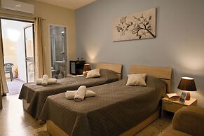 Cozy Ensuite Rooms