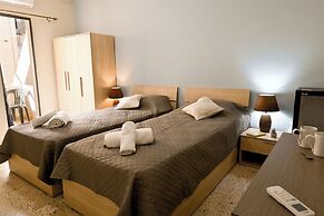 Cozy Ensuite Rooms