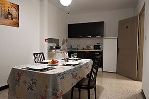 Cozy Ensuite Rooms