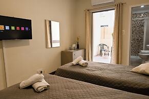 Cozy Ensuite Rooms