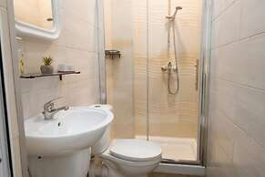 Cozy Ensuite Rooms