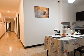 Cozy Ensuite Rooms