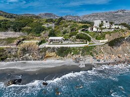 Anatolika beach cottage