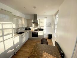 Essex Studio Retreat - Flat 4