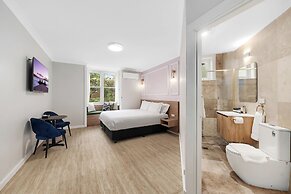 Hotel Avonleigh