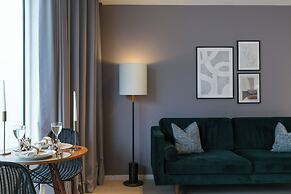Urban Chic - Aird House