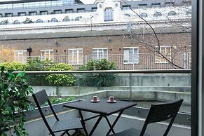 Urban Chic - Aird House